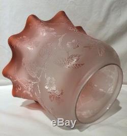 A Beautiful Victorian Cranbury To Clear Glass Oil Lamp Shade
