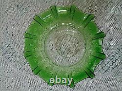 A Good Quality Victorian Very Fine Glass Green Etch Oil Lamp Shade