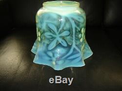 A Superb Victorian Vaseline Tulip Style Oil Lamp Shade 4 Gallery