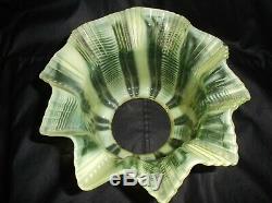 A Victorian, Duplex, 4 fit, Vaseline glass oil lamp shade