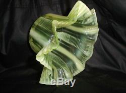 A Victorian, Duplex, 4 fit, Vaseline glass oil lamp shade