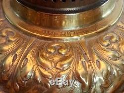 ANTIQUE MERIDEN VICTORIAN GWTW Bronze CHERUB Oil Lamp Hand Painted Converted