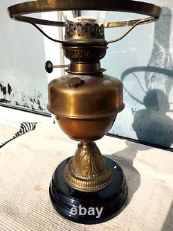 ANTIQUE VINTAGE VERITAS LAMPWORKS BRASS & CERAMIC OIL LAMP with GLASS LAMPSHADE