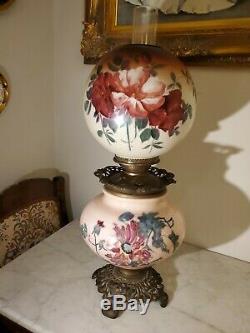 ANTQ c. 1880's GLASS KEROSENE OIL GWTW HANDPAINTED BANQUET PARLOR VICTORIAN LAMP