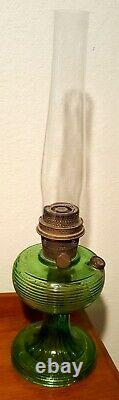 Aladdin Kerosene Oil Lamp Green Beehive Pattern with Original Chimney Vintage Rare