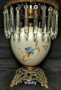 Antique 1877 Victorian 26 prism Oil/Kerosene Lamp, Corn Flower pattern, working