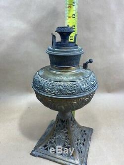 Antique 1889 B&H Bradley Hubbard Table Oil Kerosine Lamp Cast Brass Ornate 12 T