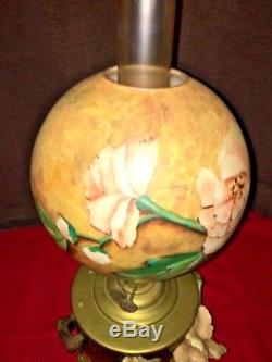 Antique Banquet Victorian Oil Kerosene Hand Painted Floral Lamp
