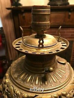 Antique Bradley Hubbard B&H Victorian Banquet Alabaster Cherub Kerosene Oil Lamp