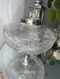 Antique Corinthian Column Walker & Hall Large Silver Plate Oil Lamp