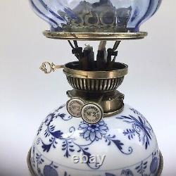 Antique Meissen Blue Onion Oil Lamp Hinks No. 2 Duplex Burner Hinks Collar