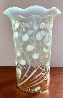 Antique Victorian Art Nouveau Vaseline Glass Oil Lamp Lampshade