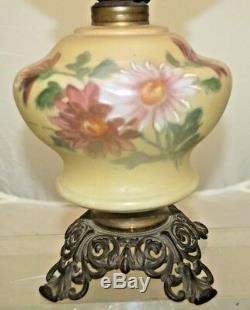 Antique Victorian BEAUTY 1890s Made USA GWTW Kerosene Oil Lamp With ORIG Shade