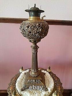 Antique Victorian Bradley & Hubbard Oil Burning Banquet Lamp 33T