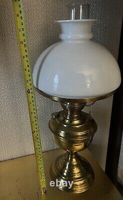 Antique Victorian Brass Oil Lamp