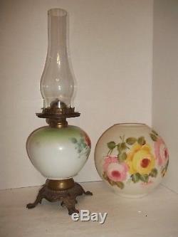 Antique Victorian HP Glass Parlor GWTW Oil Lamp Globe Chimney Metal Claw Feet