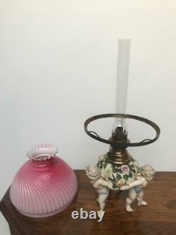 Antique Victorian Sitzendorf (German) Porcelain Cherubs Oil Lamp 7009