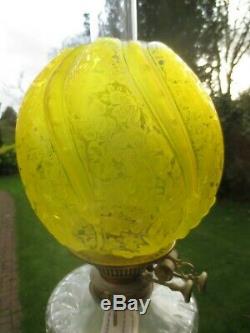 Antique Victorian Veritas Yellow Acid Etched Paraffin Kerosene Oil Lamp Shade