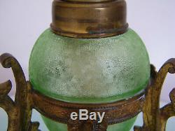 Antique Xix° Baccarat Acid Etched Vaseline Glass Victorian Kerosene Oil Lamp