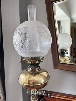 Antique corinthian column Hinks #2 Burner Oil lamp