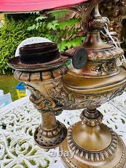 Antique victorian Bronze oil lamp