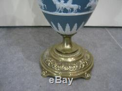 Beautiful Victorian Antique Wegwood Oil Lamp With Blue Tulip