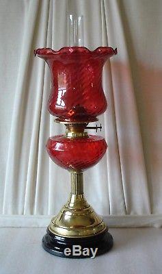Beautiful Victorian Oil Lamp With Duplex Burner