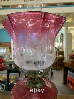 Beautiful Victorian Veritas Duplex Oil Lamp