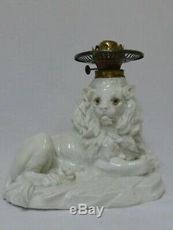 Beautifully Modelled Victorian Porcelain Lion Oil Lamp