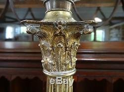 ELEGANT 19thc PERIOD VICTORIAN DUPLEX PINK SHADE & BRASS COLUMN TABLE OIL LAMP