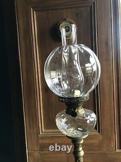 Excellent antique french Brass oil lamp
