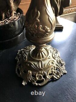 Excellent antique french Brass oil lamp