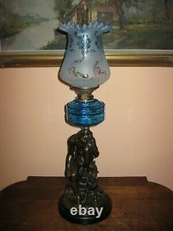 Figural bronze French oil lamp
