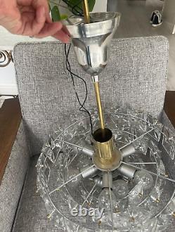 Kinkeldy A German 1960s/70s crystal prism four-tier chandelier light fitting