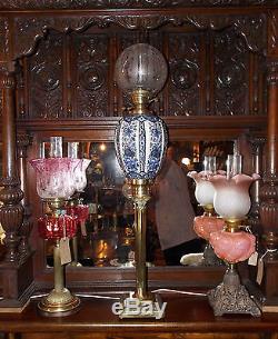 Large Antique Victorian banquet OIL LAMP brass column blue & white china font