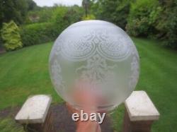 Superb Antique Crystal Etched Glass Pattern Duplex Oil Lamp Shade