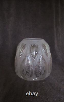 Superb Antique Moulded & Etched Glass Pattern Beehive Duplex Oil Lamp Shade