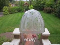 Superb Antique Moulded & Etched Glass Pattern Beehive Duplex Oil Lamp Shade