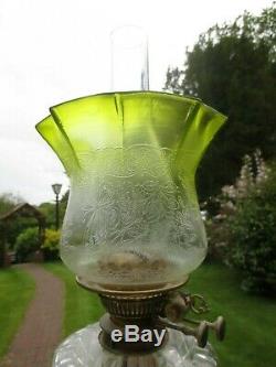Superb Antique Victorian Veritas Acid Etched Tulip Duplex Oil Lamp Shade