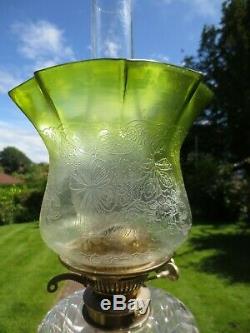Superb Antique Victorian Veritas Acid Etched Tulip Duplex Oil Lamp Shade