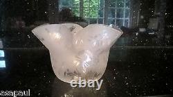 Superb Etched & Frosted Victorian Oil Lamp Shade Butterflies And Flowers