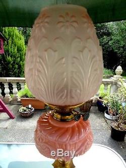 Superb Quality Victorian Peach Glass Corinthian Column Duplex Oil Lamp