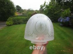 Superb Victorian Antique Crystal Etched Beehive Duplex Oil Lamp Shade