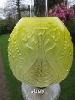 Superb Victorian Antique Veritas Beehive Rare Yellow Duplex Oil Lamp Shade