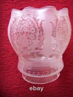 Superb Victorian Etched Oil Lamp Shade