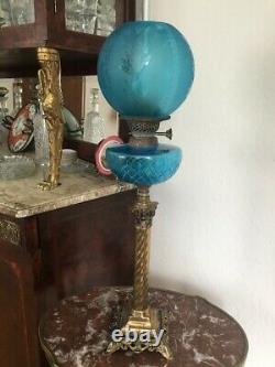 Superb Victorian oil lamp with lovely shade and hand cut font