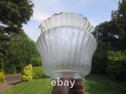 Superb Vintage Paraffin Kerosene Glass Etched Duplex Tulip Oil Lamp Shade