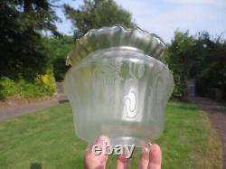 Superb Vintage Paraffin Kerosene Glass Etched Duplex Tulip Oil Lamp Shade