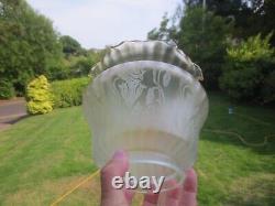 Superb Vintage Paraffin Kerosene Glass Etched Duplex Tulip Oil Lamp Shade