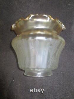 Superb Vintage Paraffin Kerosene Glass Etched Duplex Tulip Oil Lamp Shade